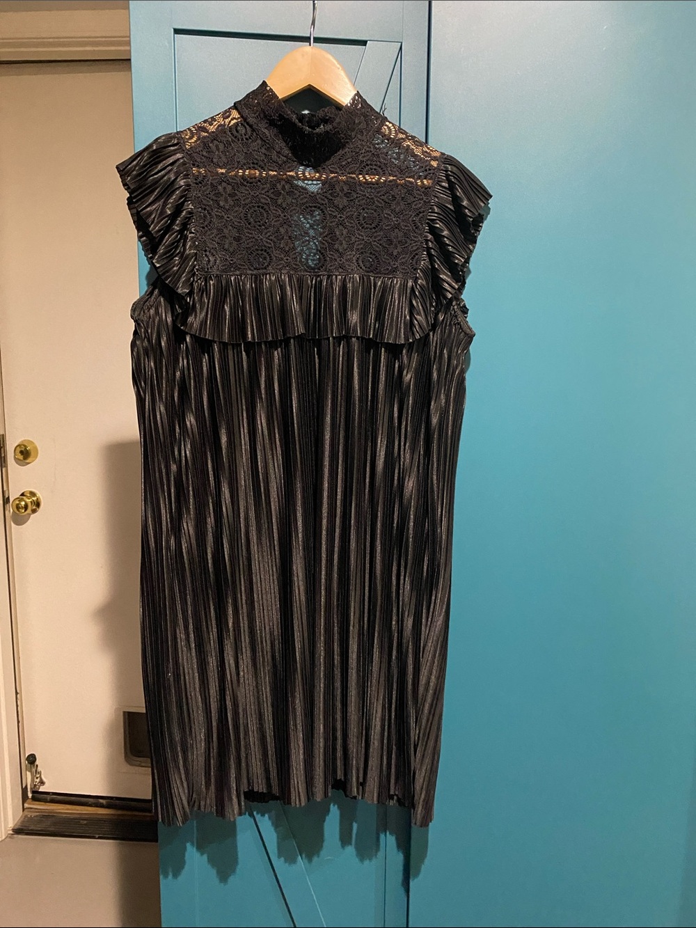 Lace Lined Ruffle Dress size 14